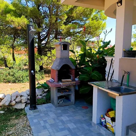 New! Ariela 150m From The Beach, Island Apartament *