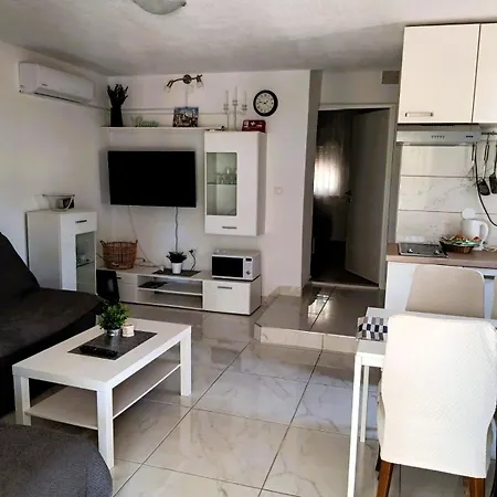 Apartament New! Ariela 150m From The Beach, Island