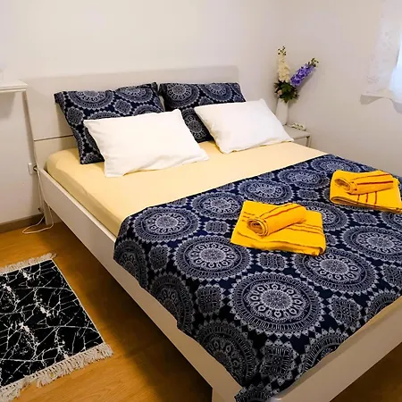 New! Ariela 150m From The Beach, Island Apartament Vir