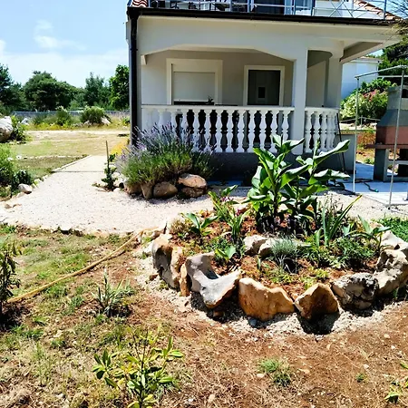 New! Ariela 150m From The Beach, Island Apartament *