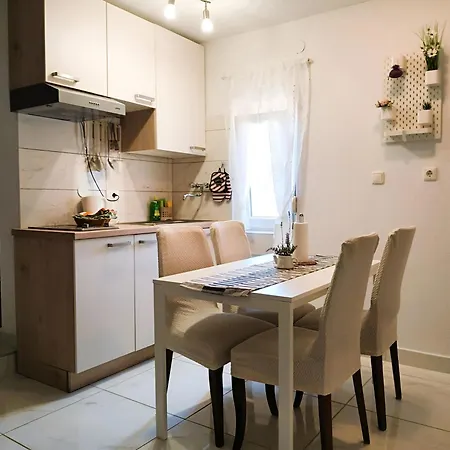 Apartment New! Ariela 150m From The Beach, Island